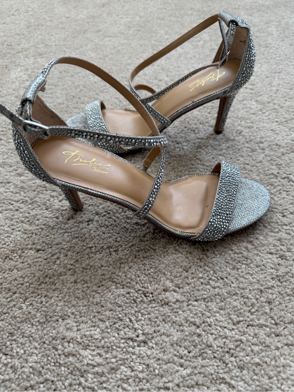 Thalia Sodi Darria strappy silver sparkle dress heels Size 7.5